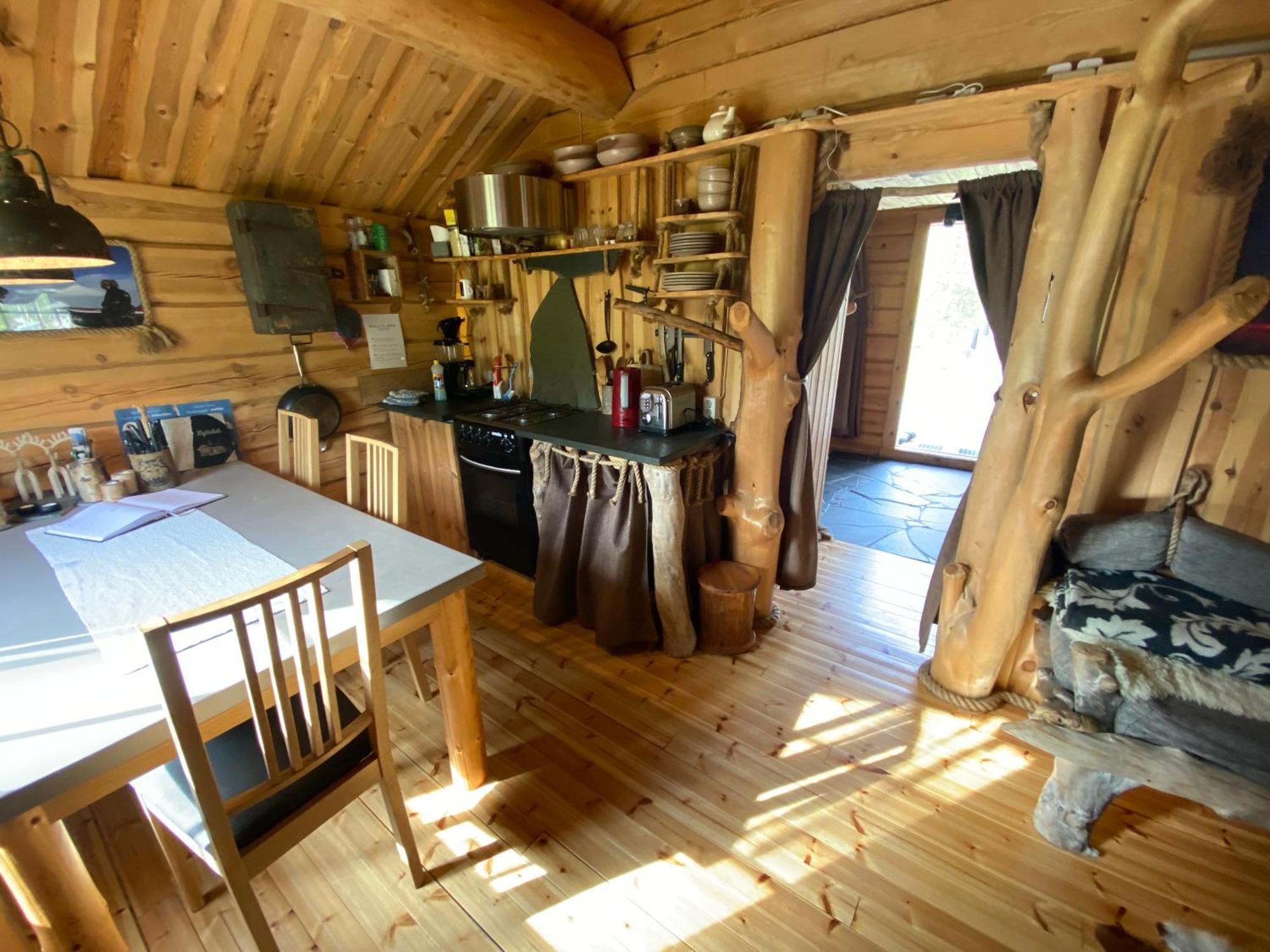 Bardu Huskylodge المظهر الخارجي الصورة